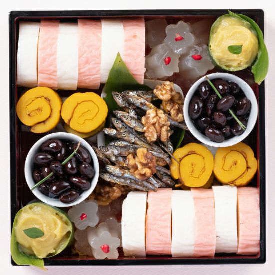 いんやん倶楽部の 【24品目】 愛情おせち ４人分