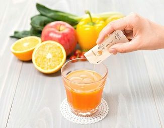 毎日えごまオイル(R) スティックタイプジュースに入れても