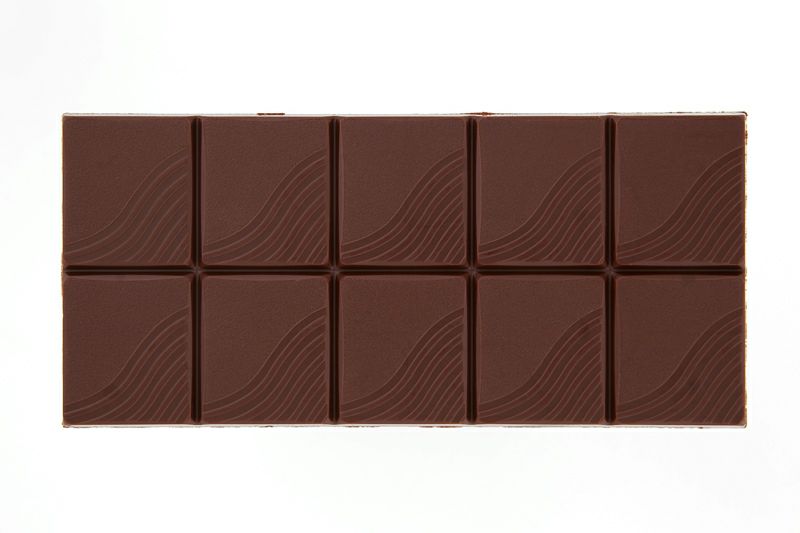 Tender Milk Chocolate（テンダーミルクチョコレート） 80g｜健康フーズ（中身）